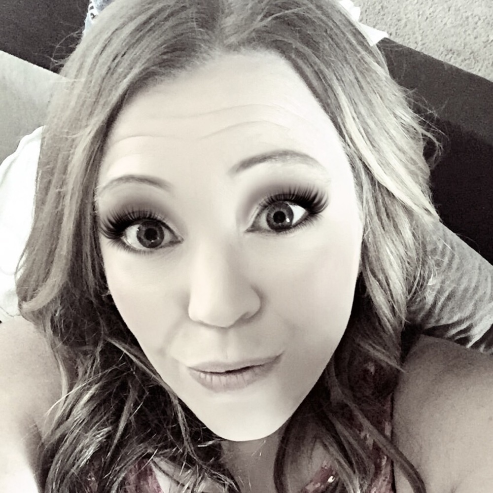 Meet your Posher, Alisa